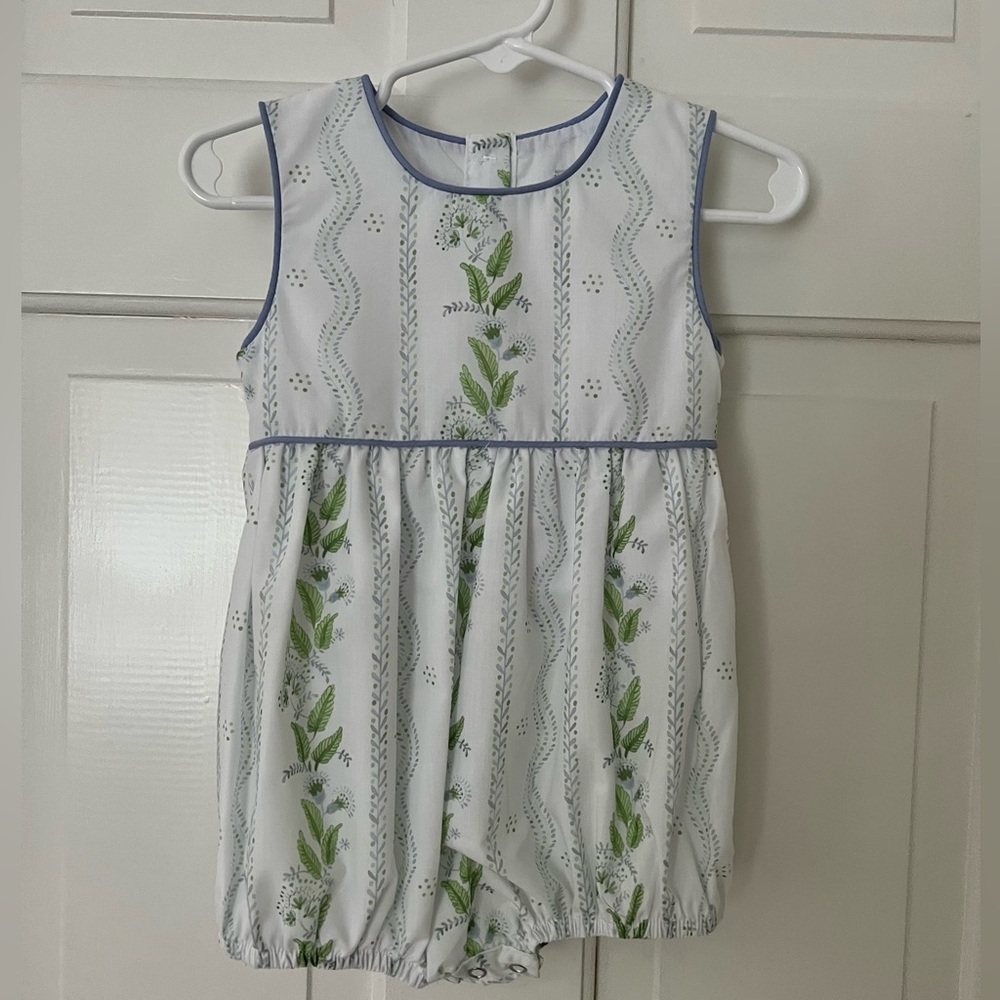 NWOT 12 month floral bubble